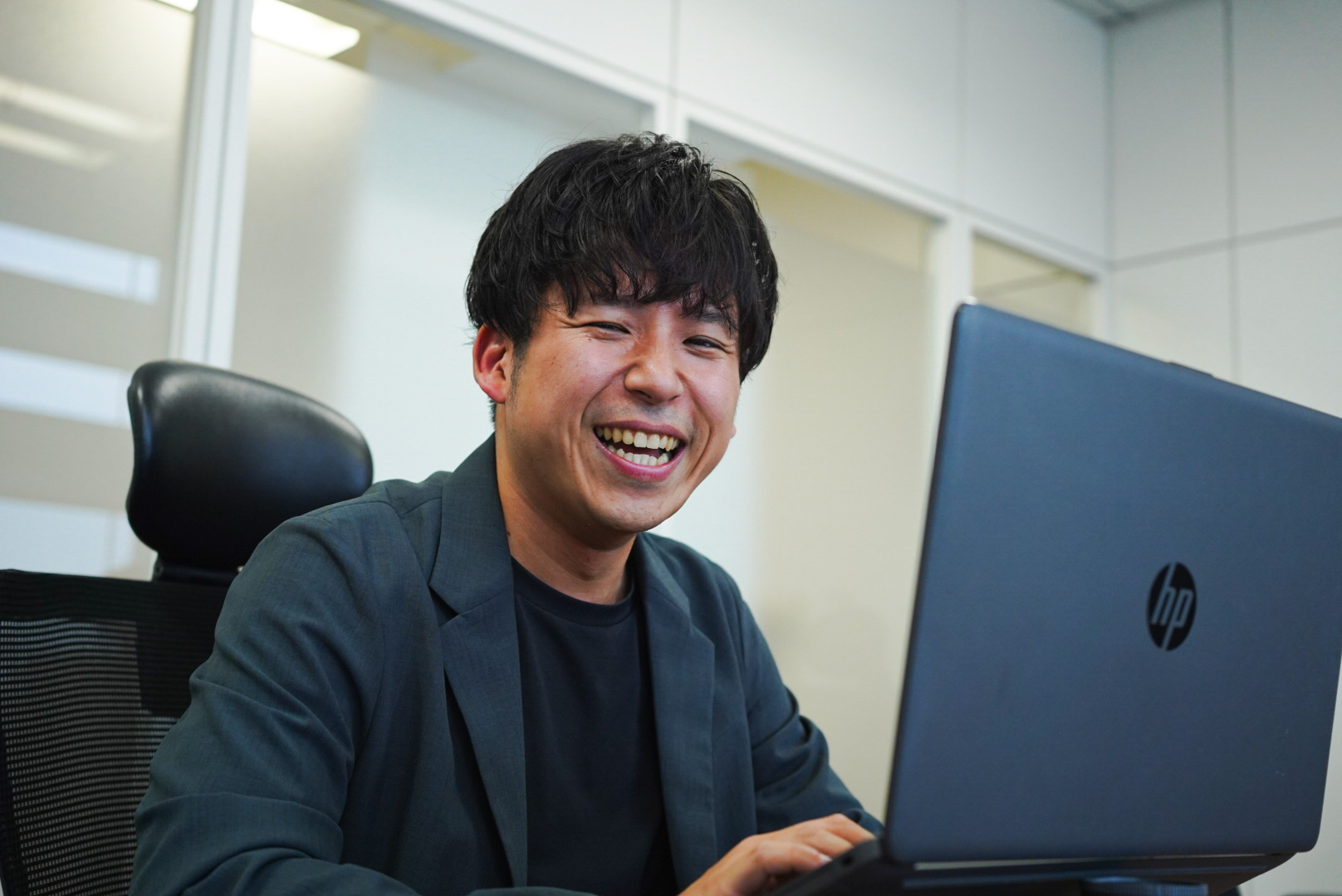 社員